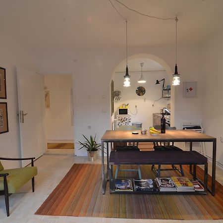 Embassy Of Industry + Free Parking Apartment ซาราเยโว ภายนอก รูปภาพ